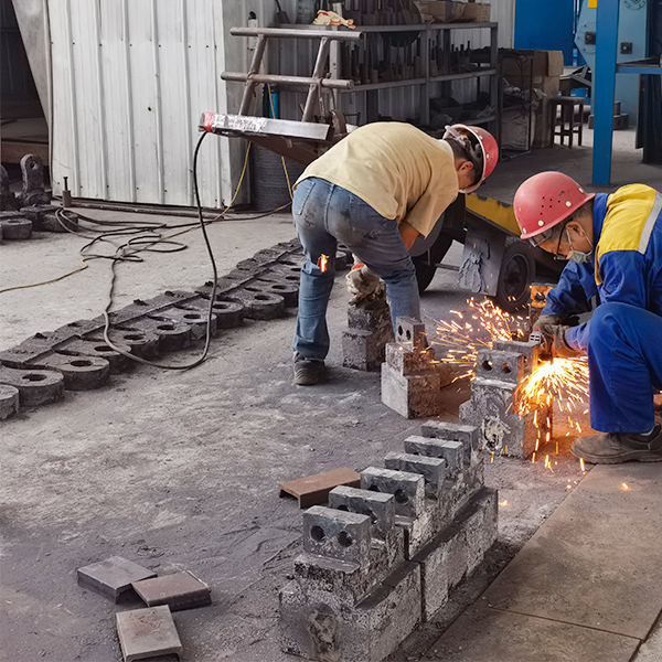 未標題-1.jpg 破碎機錘頭